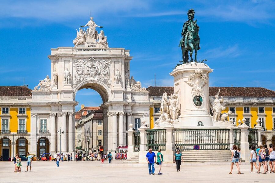 Lisbon: Full-Day Private Sightseeing Tour - Jerónimos Monastery and the Age of Discoveries Context You Actually Need