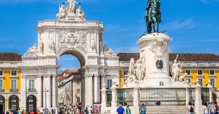 Lisbon: Full-Day Private Sightseeing Tour - Belem Tower and the Monument to the Discoveries: Turning Views Into Meaning