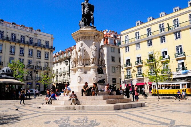 Lisbon Guided City Tour the whole city - Miradouros first: Santa Luzia and Senhora do Monte viewpoints