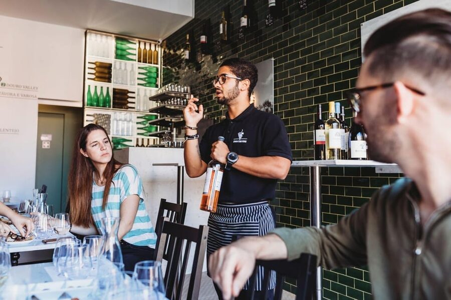Lisbon: Guided Port Wine Tasting Apéritif/Digestif - One hour in Lisbon, six ports, and a plan for tasting