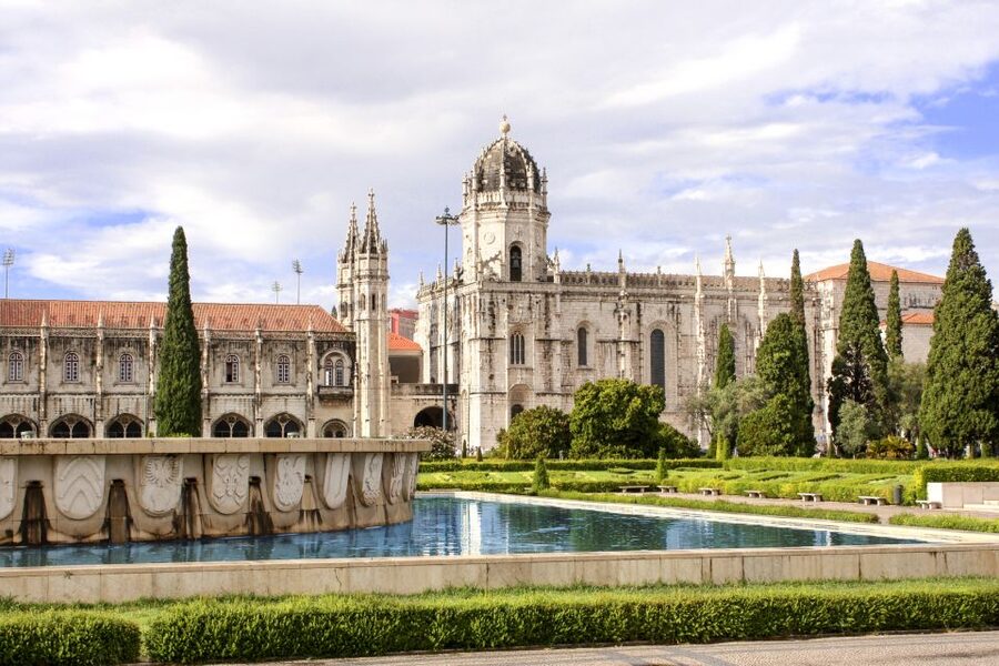 Lisbon: Guided Tour of Historic Belém by Electric Bike - Torre de Belém and the 25 de Abril Bridge: two icons with context