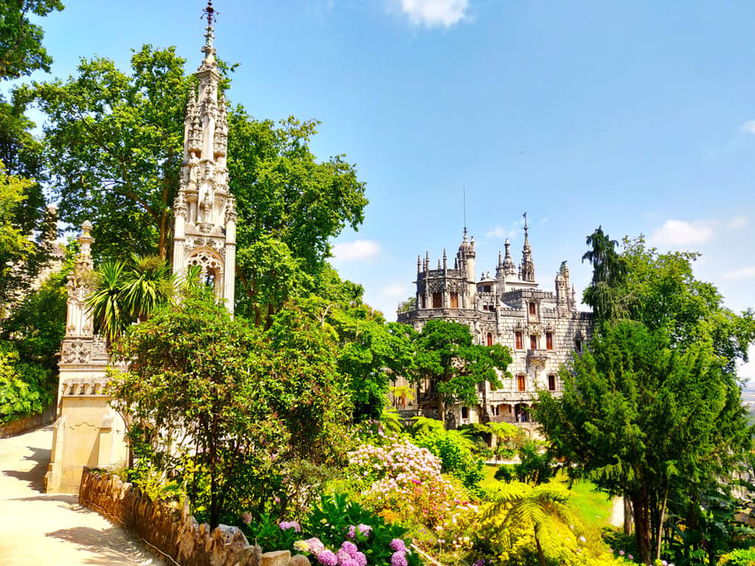 Lisbon: Half-Day Sintra Tour with Pena Palace and Regaleira - Meeting at Hard Rock Cafe and getting to Sintra without stress