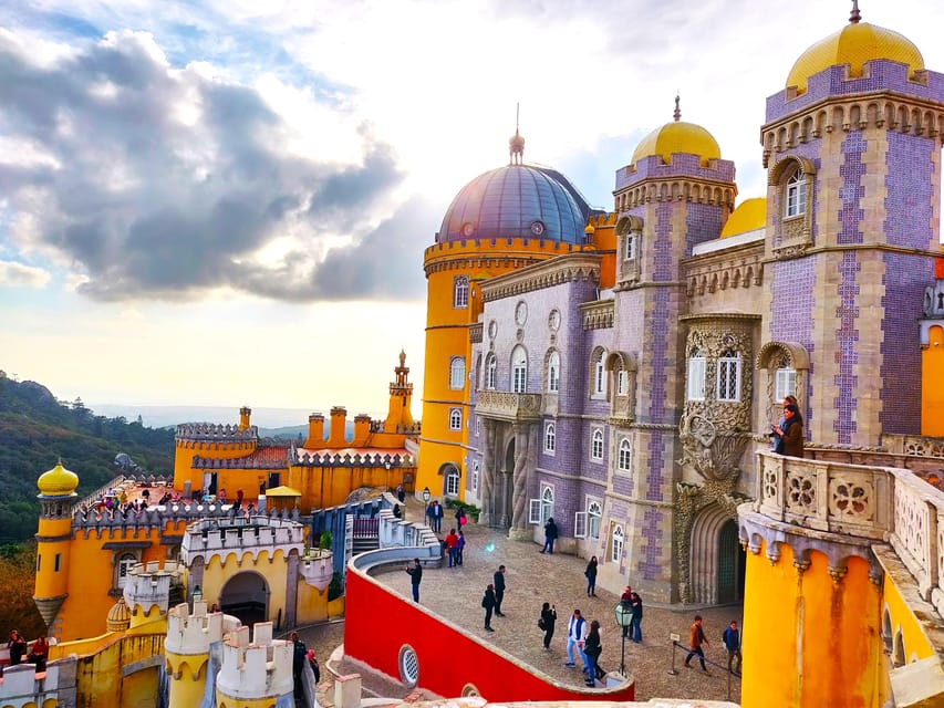 Lisbon: Half-Day Sintra Tour with Pena Palace and Regaleira - Drop-off and how to plan the rest of your Lisbon day