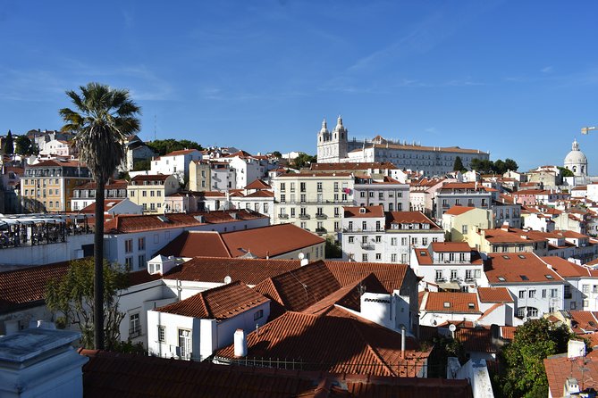 Lisbon Half-day Tour - Avenida da Liberdade and Praça do Comércio: seeing 1755 reconstruction in real places