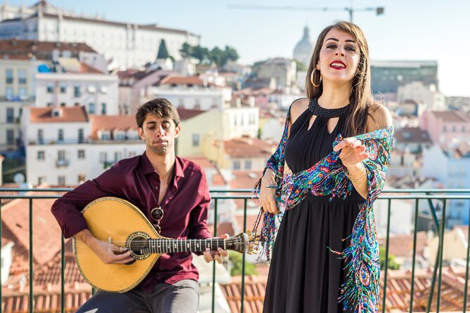 Lisbon Highlights for Newcomers Private Tour - Chiado warmup: from Largo do Chiado to Praça Luís de Camões