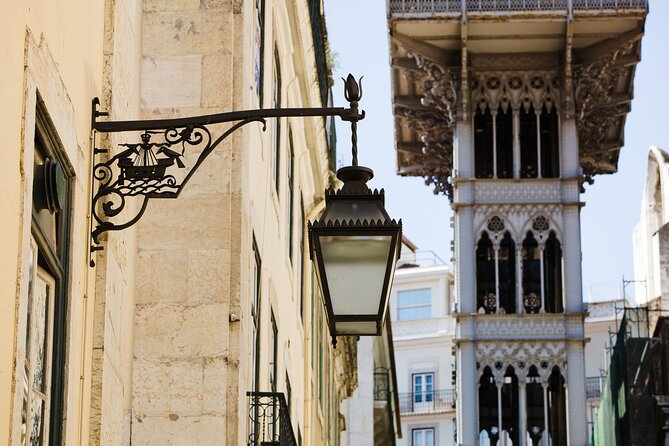 Lisbon Highlights for Newcomers Private Tour - A taste stop at R. das Portas de Santo Antão 6: ginjinha