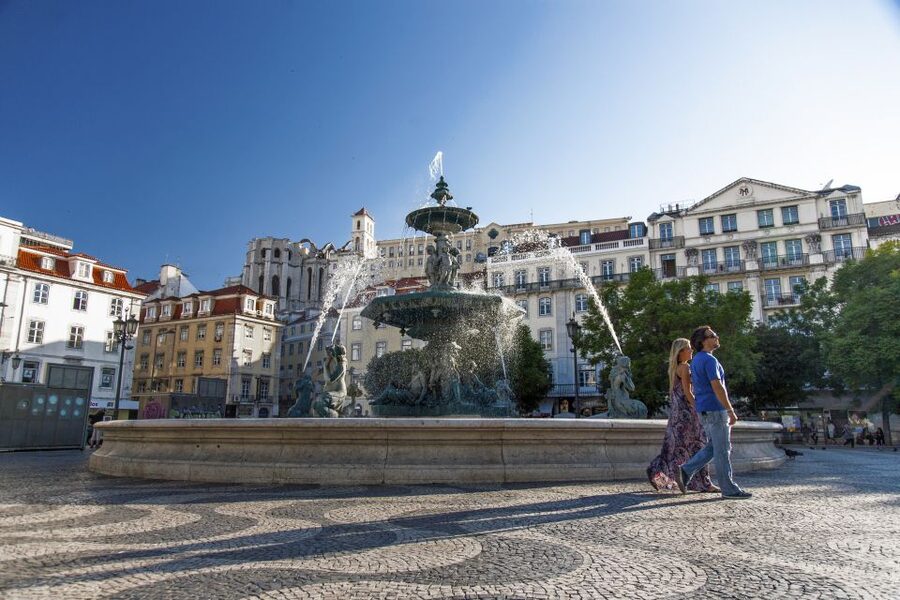 Lisbon Highlights Private Tour with Local Guide and Pickup - Terreiro do Paço and Baixa: where Lisbon went orderly