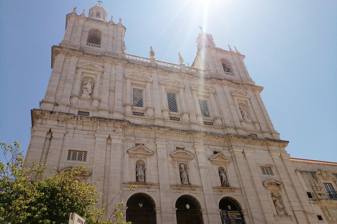 Lisbon Highlights - Private Tour with Van and Local Guide - Terreiro do Paço and Baixa: The Lisbon You Can Navigate