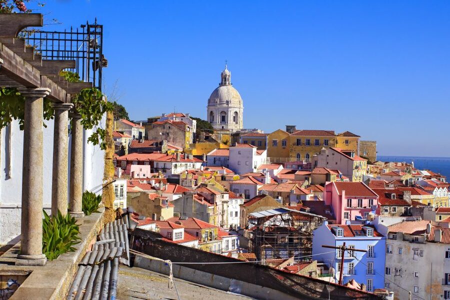 Lisbon: Hills Red Tram Tour by Tram 28 Route 24-Hour Ticket - The 24-hour ticket: what it really buys you beyond the tram