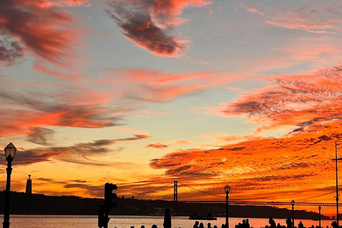 Lisbon Historic City Tour by Tuk-Tuk - Time Out Market Lisboa and LX Factory: where the route breathes