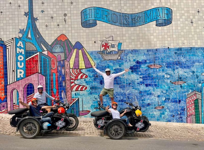 Lisbon : Historic Motorcycle Side-car Tour 1H - What the 1-hour route feels like, stop by stop