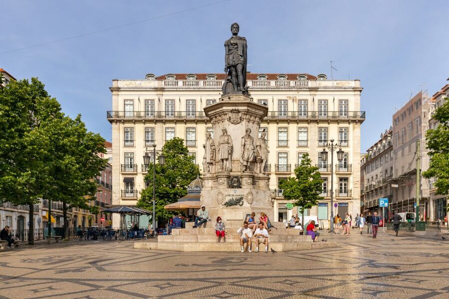 Lisbon: History, Stories and Lifestyle Walking Tour - San Roque Church: Mannerist and Baroque Details You Can Actually Notice