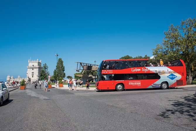 Lisbon Hop On Hop Off Bus and Boat Tour - Audio guide and earbuds: how to avoid the most common frustration