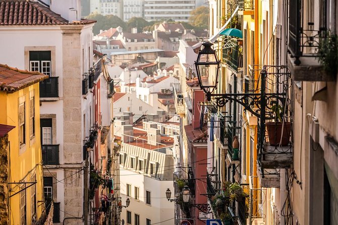 Lisbon Hop-On Hop-Off Tour: 48-Hour in Belém & Modern Lisbon - Stop finding and riding tips, so you do not lose hours