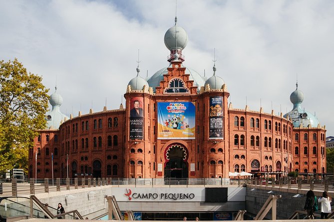 Lisbon: Hop-On Hop-Off Tour Bus with Three Routes Including Tram - The audio, headsets, and why heat can change your day
