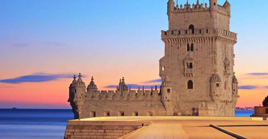 Lisbon in One Day: Full-Day Minivan Historic Tour - From hotel pickup to Alfama streets, the day’s rhythm