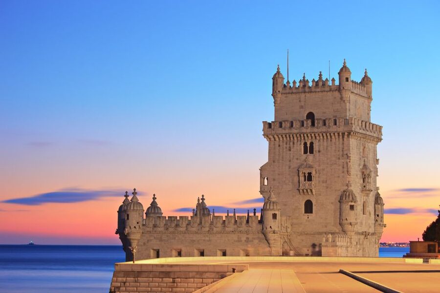 Lisbon in One Day: Full-Day Minivan Historic Tour - Castelo de São Jorge area, what you likely get (and what you might miss)