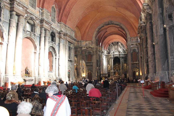 Lisbon in the eye of a Portuguese writer - Price and value of $36.05 for 2 hours of guided Lisbon