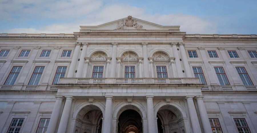 Lisbon: National Palace of Ajuda E-Ticket & City Audio Guide - Inside the National Palace of Ajuda: throne hall and the River Tagus view