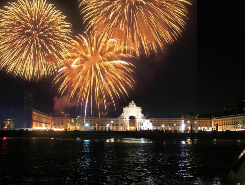 Lisbon: New Year’s Eve Fireworks Tagus River Sailing Cruise - Getting on board at Doca do Bom Sucesso, gate 3