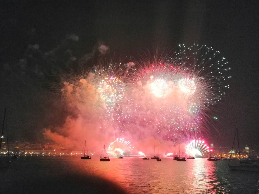 Lisbon: New Year's Eve Tagus River Cruise with Open Bar - Key things to know before you go