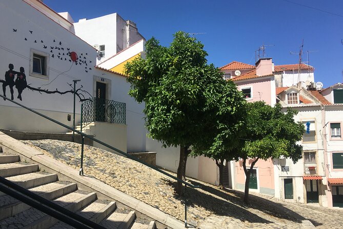 Lisbon Old town Tour - Lisbon Cathedral and Igreja de São Miguel: the religious core of the story