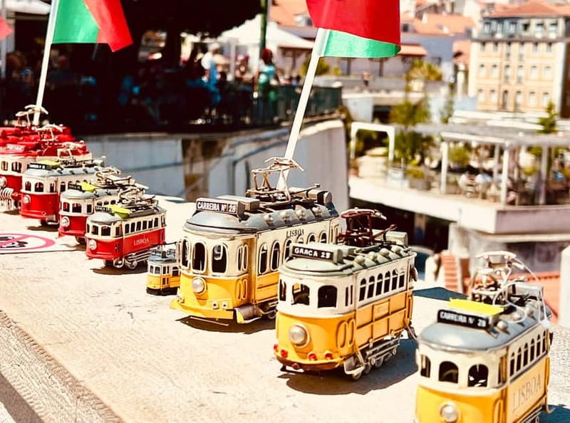 Lisbon Old Town Tuk Tuk Top Experience - Key things to know before you go