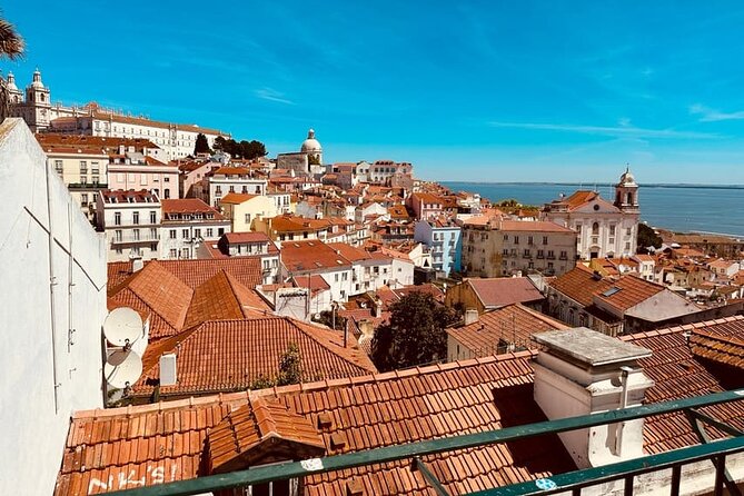 Lisbon: Old Town Tuk-Tuk Tour - Alfama’s viewpoints: Santa Luzia and Portas do Sol