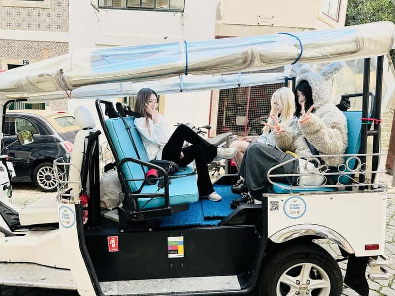 Lisbon: Old Town Tuktuk Tour - Portas do Sol Terrace: the classic angle, quick stop done right