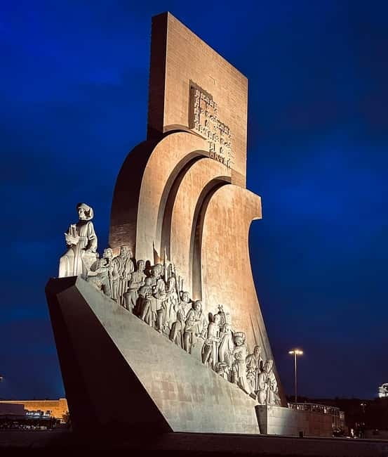 Lisbon On a Sailboat - Cultural Facts and Sailing Experience - The captain moment: why steering the boat is the best souvenir