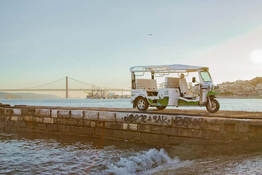 Lisbon on a Tuk Tuk Tour: History & Viewpoints - Squares to Chiado, where Lisbon feels like a city not a museum