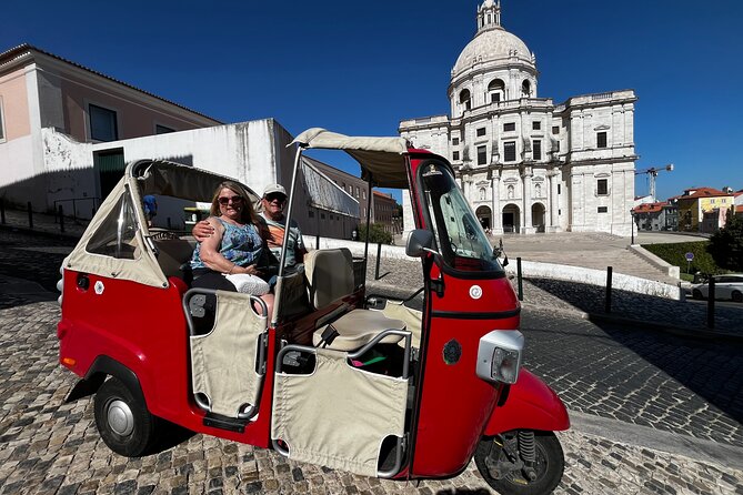 Lisbon on TukTuk - Alfama: steep streets, craft shops, and a Tram 28 storyline