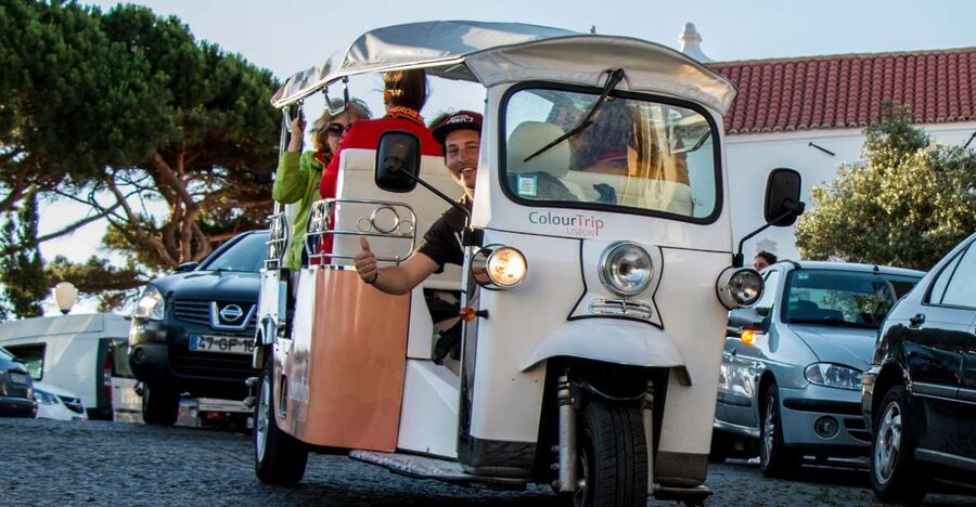 Lisbon: Panoramic Historical Sightseeing Tour by Tuk Tuk - Lisbon Cathedral and Portas do Sol: the skyline start you will remember