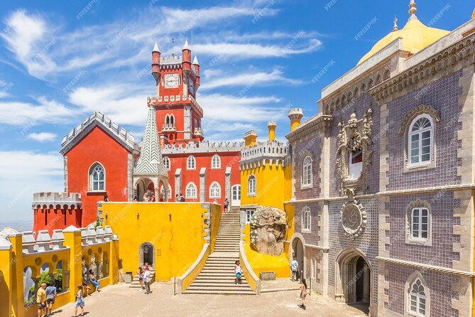 Lisbon: Pena Palace, Cabo da Roca, Cascais private tour - Why the guides matter so much, Laura and Christiano