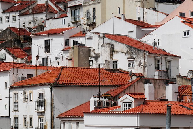 Lisbon Photo Private Day Tour - How Miguel Teaches Composition for Phones and DSLRs