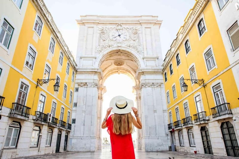 Lisbon Photoshoot - What you get after the shoot: edited photos and easy sharing