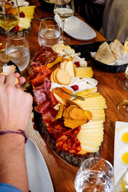 Lisbon: Premium Wine and Tapas Tasting Session - What you learn, and how it helps you taste Lisbon better