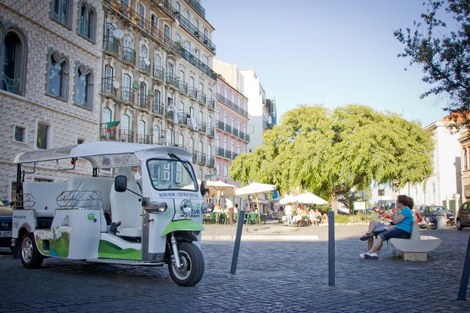 Lisbon Private 5-Hour Eco Tuk-Tuk Tour with Local Tastings - Graça and the Hilltop Mindset: Views Plus São Jorge Proximity