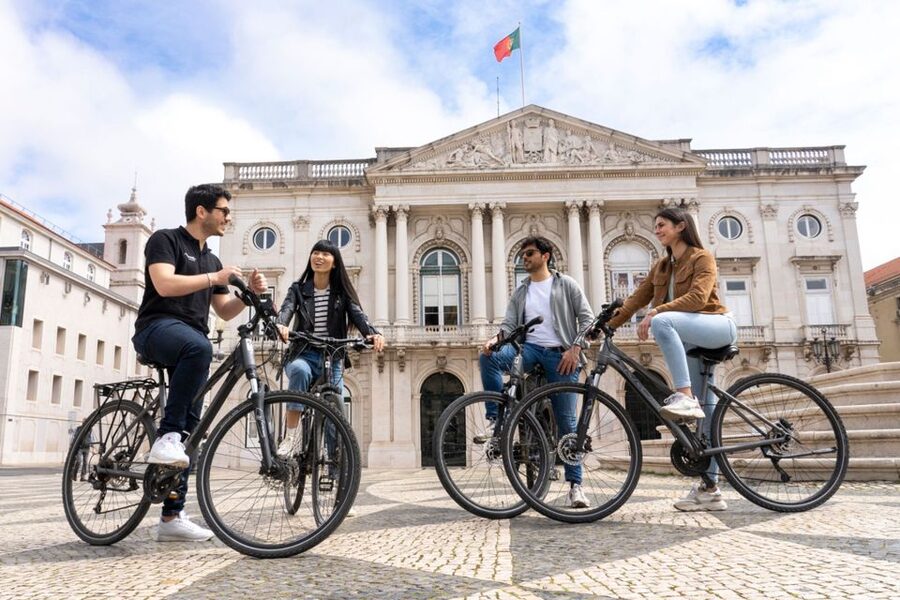 Lisbon: Private Boat Trip, Guided Walking Tour, Bike & Tram - Who This Tour Suits Best, and Who Should Skip It