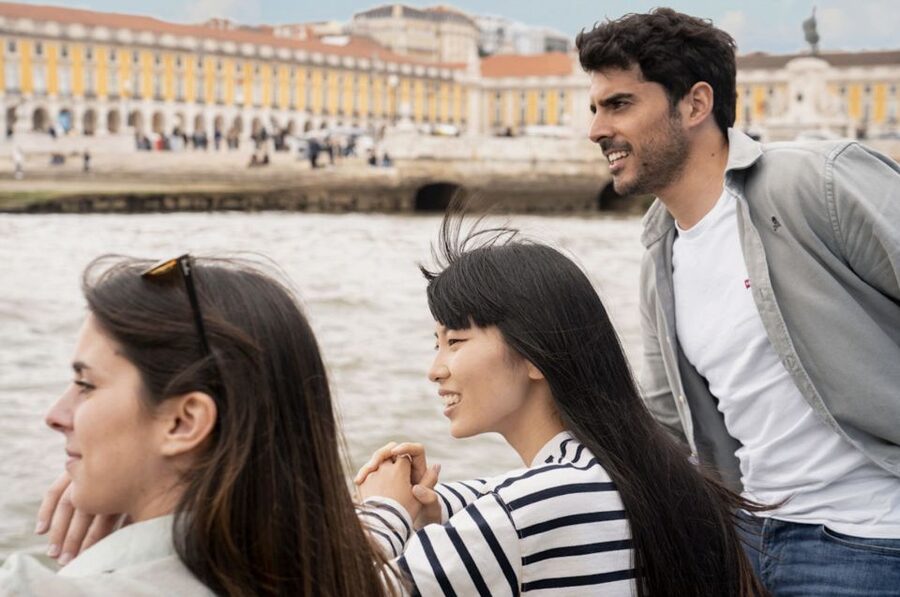 Lisbon: Private Boat Trip, Guided Walking Tour, Bike & Tram - Should You Book This Lisbon Walk, Bike, and Boat Tour?