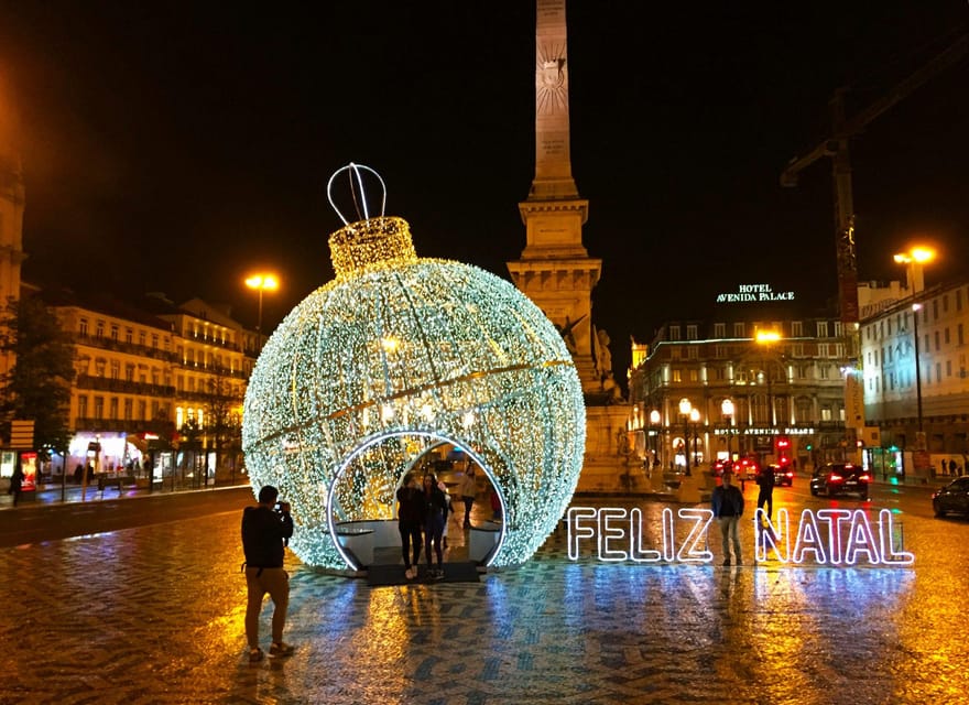 Lisbon: Private Christmas Lights Tour by Eco Tuk Tuk - Cais do Sodré to Baixa Pombalina, the illuminated Lisbon core