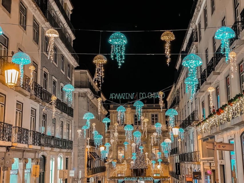 Lisbon: Private Christmas Lights Tour by Eco Tuk Tuk - Private guiding in English or Portuguese, and why the guide can make or break it
