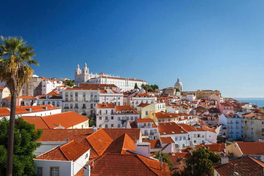 Lisbon: Private city tour by tuktuk alfama up to 90 min - Graça and Senhora do Monte: panoramic payoff without the punishment
