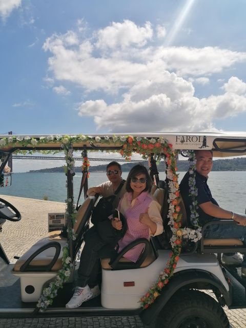 Lisbon: Private City Tour in Alfama and Chiado with Tuk Tuk - Key things to know before you ride