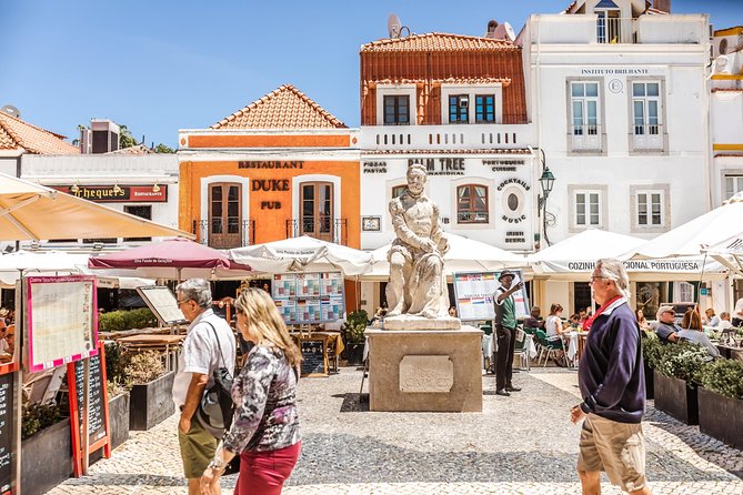 Lisbon Private Custom Tour with a Local, Highlights & Hidden Gems - Starting at Praça do Comércio: the easiest place to get your bearings