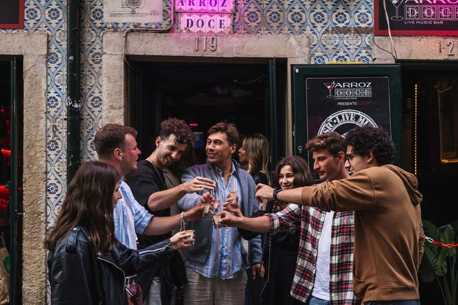 Lisbon: Private Dark History Walking Tour with Drinks - FAQ