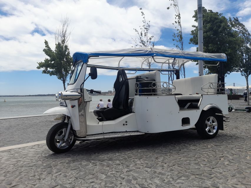 Lisbon: Private Eco Tuk-Tuk Tour for 2 Hours - Alfama, Graça, and Mouraria: what you’re really learning