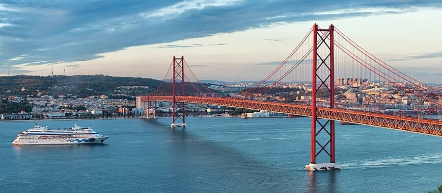 Lisbon: Private Full Day City Tour - How a private 8-hour Lisbon day feels, from pickup to drop-off
