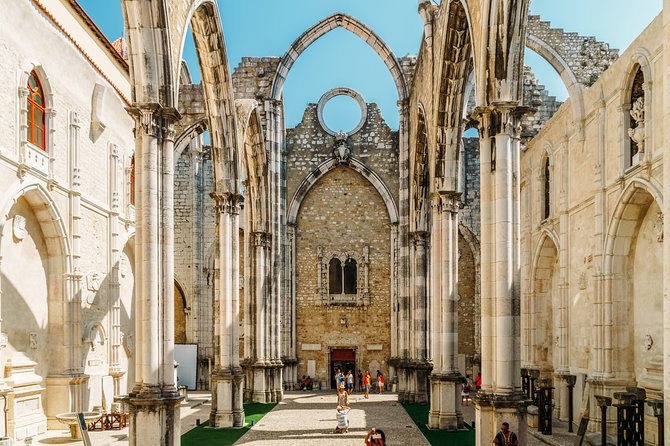 Lisbon Private Full Day Walking Tour - Rua Augusta and Praça do Comércio: Lisbon at full scale