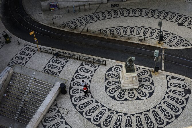 Lisbon Private Full Day Walking Tour - Lunch with choices, then uphill flavor in Mouraria